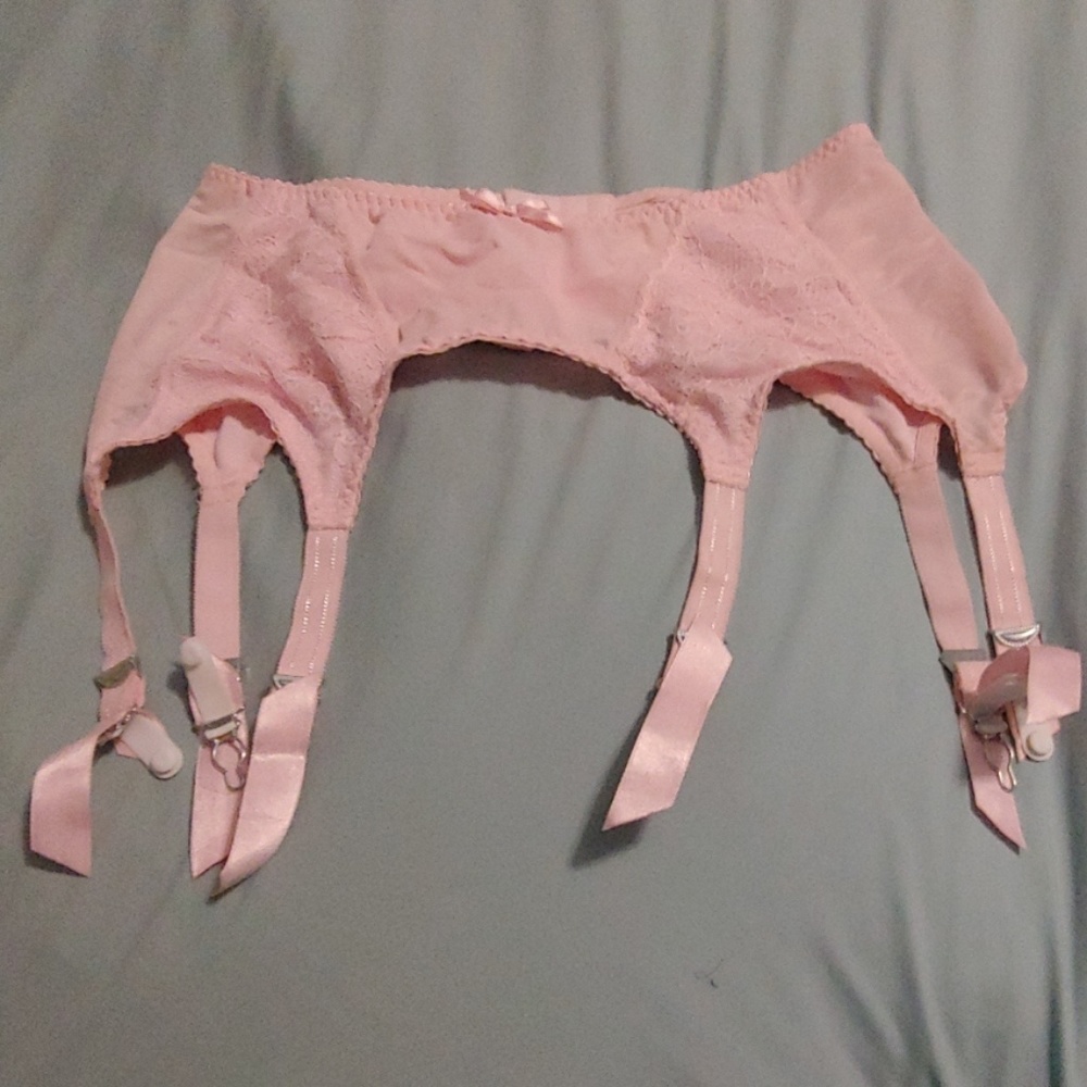 XL Pink garter belt